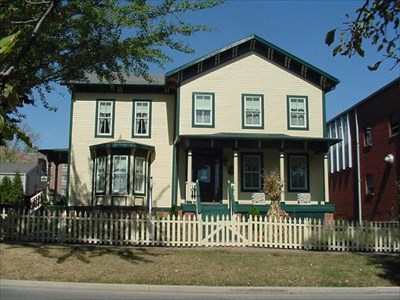 About the Richard W. Bock Sculpture Museum